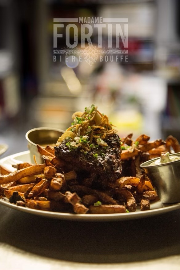 Madame Fortin - Bière & Bouffe | 4920 Rue Foster, Waterloo, QC J0E 2N0, Canada | Phone: (450) 734-4004