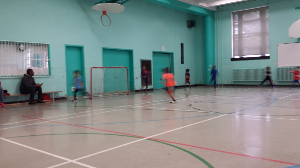 École Sainte-Bernadette-Soubirous | 6855 16e Avenue, Montréal, QC H1X 2T5, Canada | Phone: (514) 596-4166