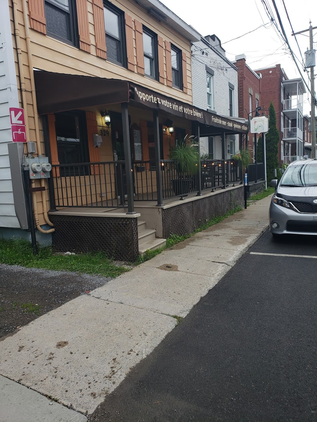 Restaurant Peche Mignon | 329 Rue St Roch, Trois-Rivières, QC G9A 2L6, Canada | Phone: (819) 375-9786