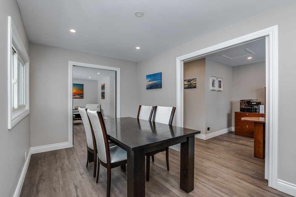 Royal Lepage Luxury Real Estate | 363 Balm Beach Rd W, Tiny, ON L0L 2J0, Canada | Phone: (705) 737-7629