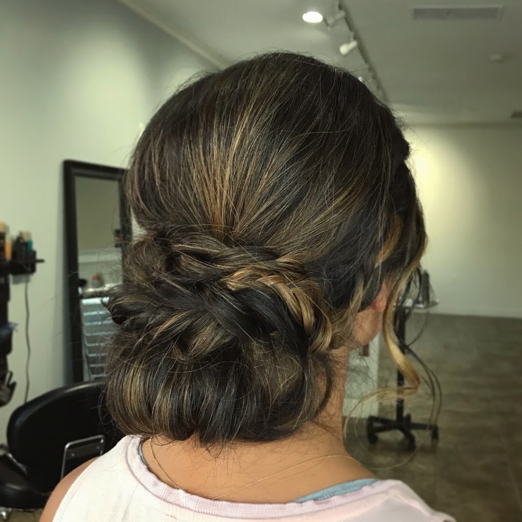 Wildroot hair Salon | 6b, Lennox St, Richmond, ON K0A 2Z0, Canada | Phone: (613) 444-8000
