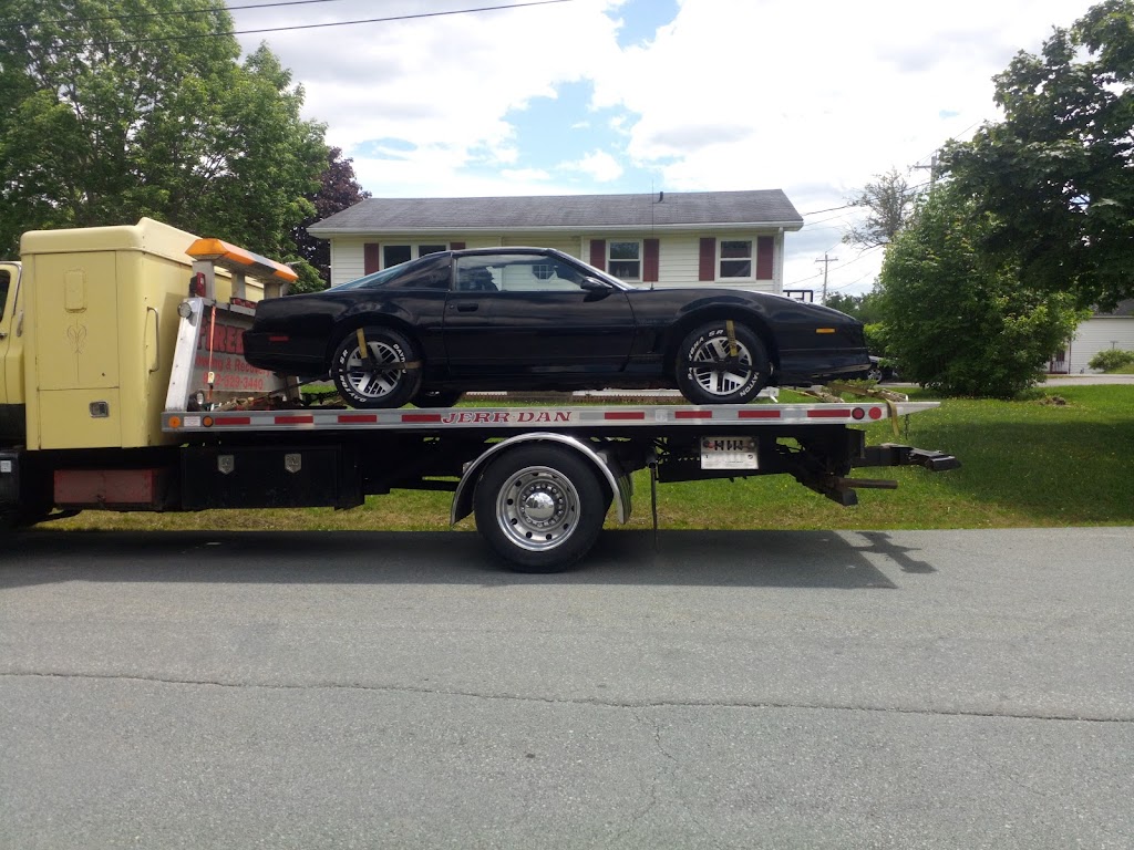 FireBall Towing & Recovery | 796 Ardoise School Rd, Mount Uniacke, NS B0N 1Z0, Canada | Phone: (902) 329-3440