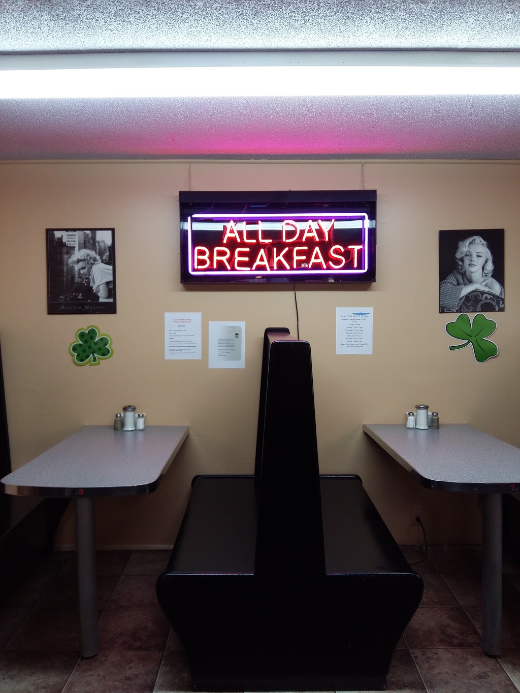 Madison Street Diner | 1287 Madison St, Orillia, ON L3V 6H4, Canada | Phone: (705) 326-4949