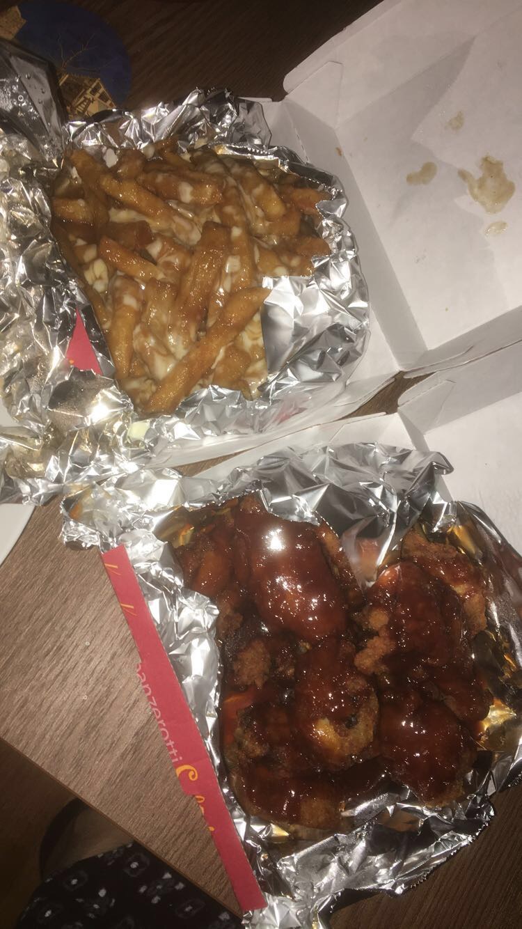 Double Double Pizza & Chicken | 3101 Kingsway Dr, Kitchener, ON N2C 2M5, Canada | Phone: (519) 748-5465