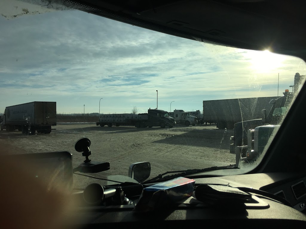 Flying J Travel Center | 3850 Idylwyld Dr N, Saskatoon, SK S7P 0A1, Canada | Phone: (306) 955-6840