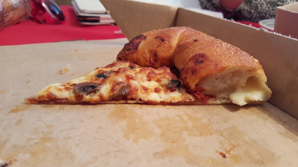 Pizza Hut | 4544 Hwy 69 N Valley East, Greater Sudbury, ON P3P 1P9, Canada | Phone: (705) 560-0000