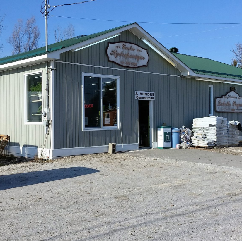 Centre Hydroponique La Pépinière Labelle Paquette | 43 Rue Saint Joseph, Gracefield, QC J0X 1W0, Canada | Phone: (819) 463-0846