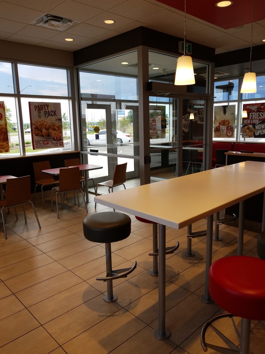 KFC | 293 Regional Rd 77 Unit F1, St. Catharines, ON L2S 0E7, Canada | Phone: (289) 434-4730
