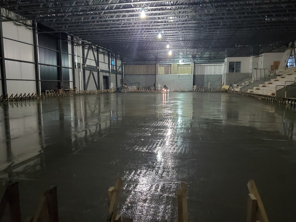 Arena Du Complexe Du Val | 17750 Rue du Val dEspoir, Mirabel, QC J7J 1V7, Canada | Phone: (450) 971-5200