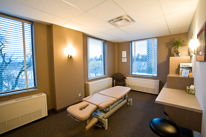 Ottawa Osteopathy & Sports Therapy | 2197 Riverside Dr. #601, Ottawa, ON K1H 7X3, Canada | Phone: (613) 521-3222