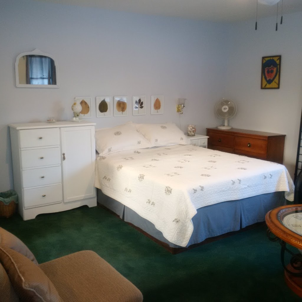Howes Lake Beach Loft | 6724 Craig Rd, Verona, ON K0H 2W0, Canada | Phone: (613) 583-3102