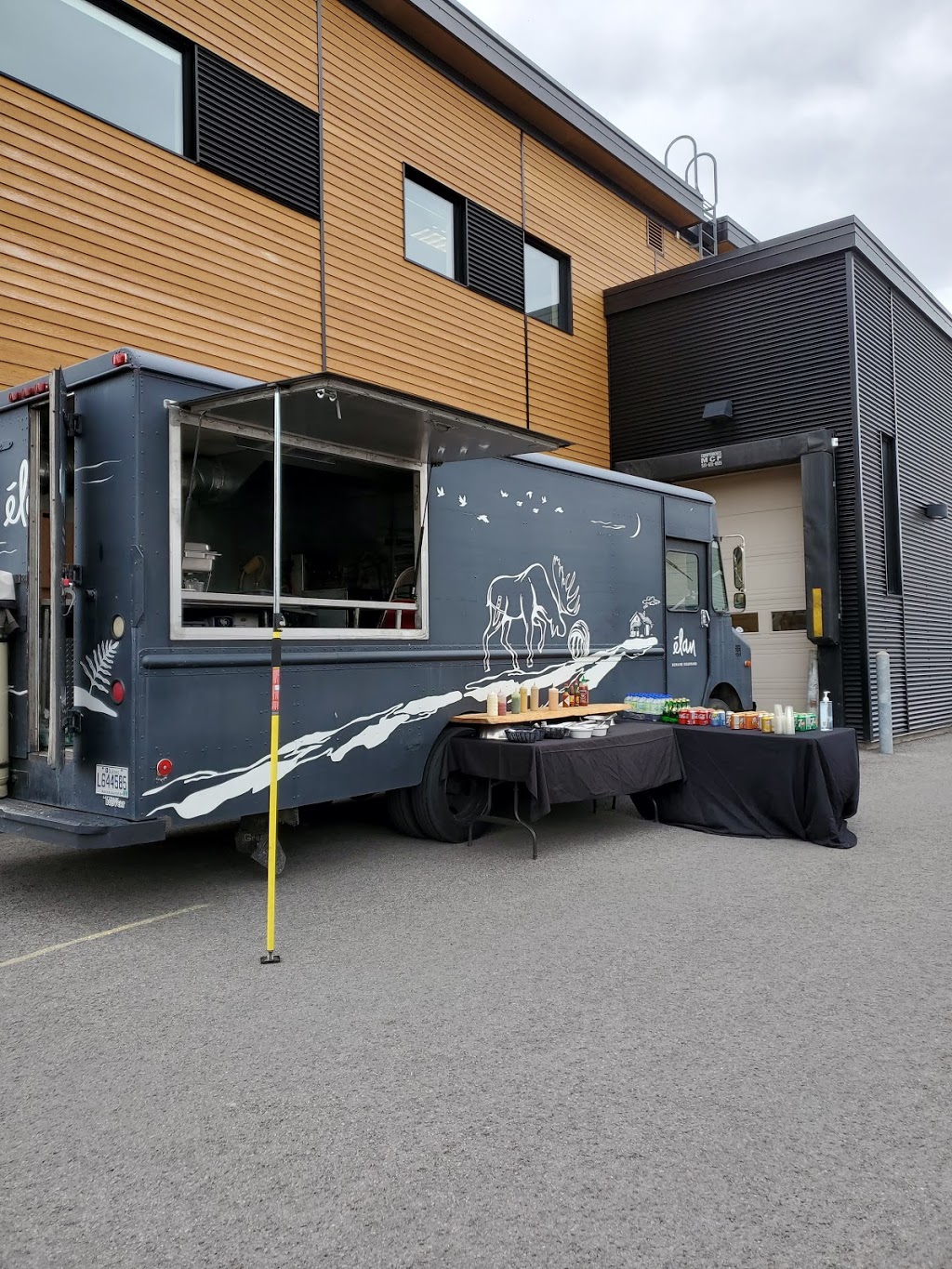 Élan Brasserie Chasse & Pêche | 136 Rue Lajoie S, Joliette, QC J6E 7M8, Canada | Phone: (450) 759-2278
