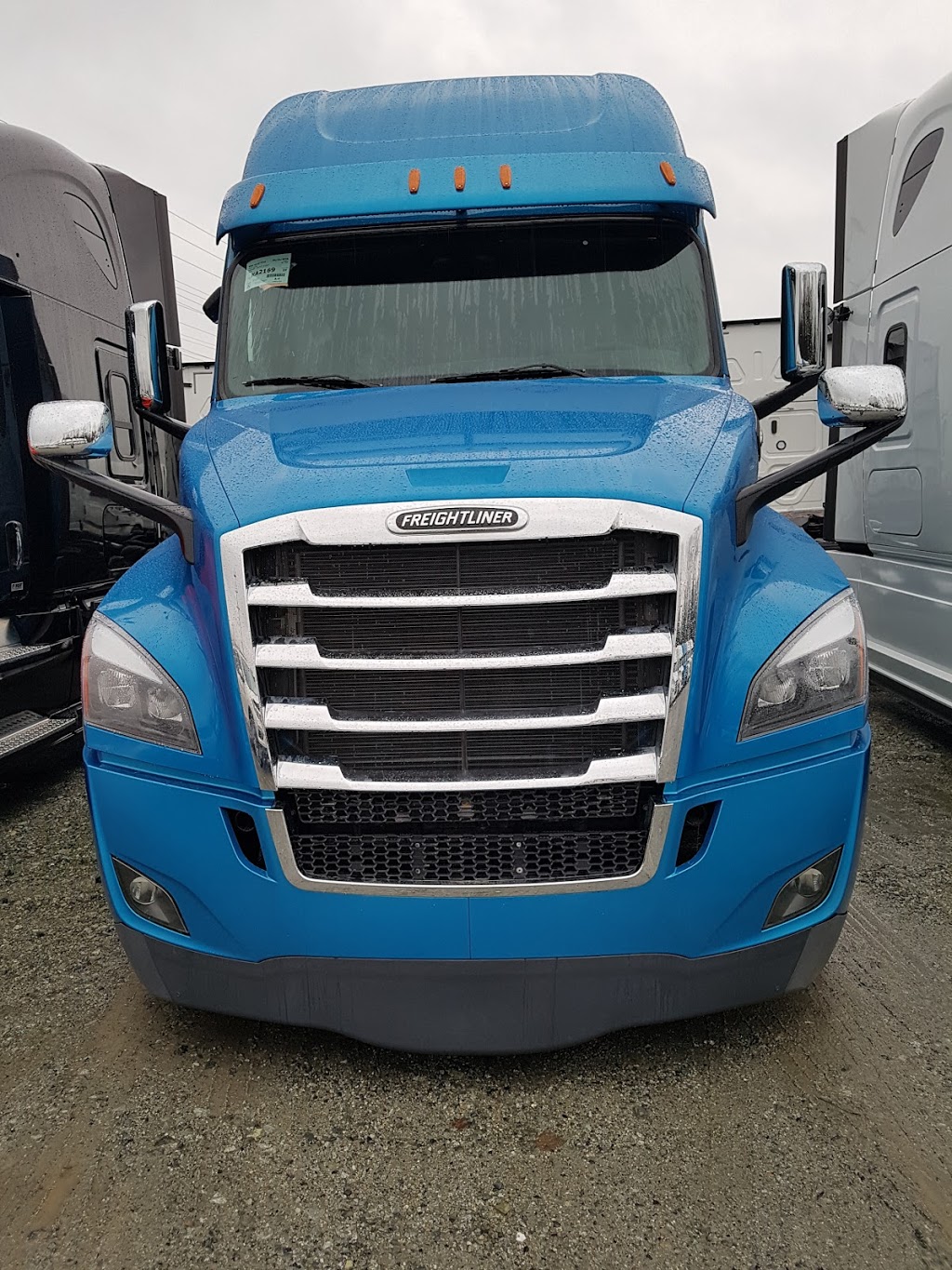 Oshaan Transport Ltd. | 9710 121 St, Surrey, BC V3V 4J5, Canada | Phone: (604) 498-5160