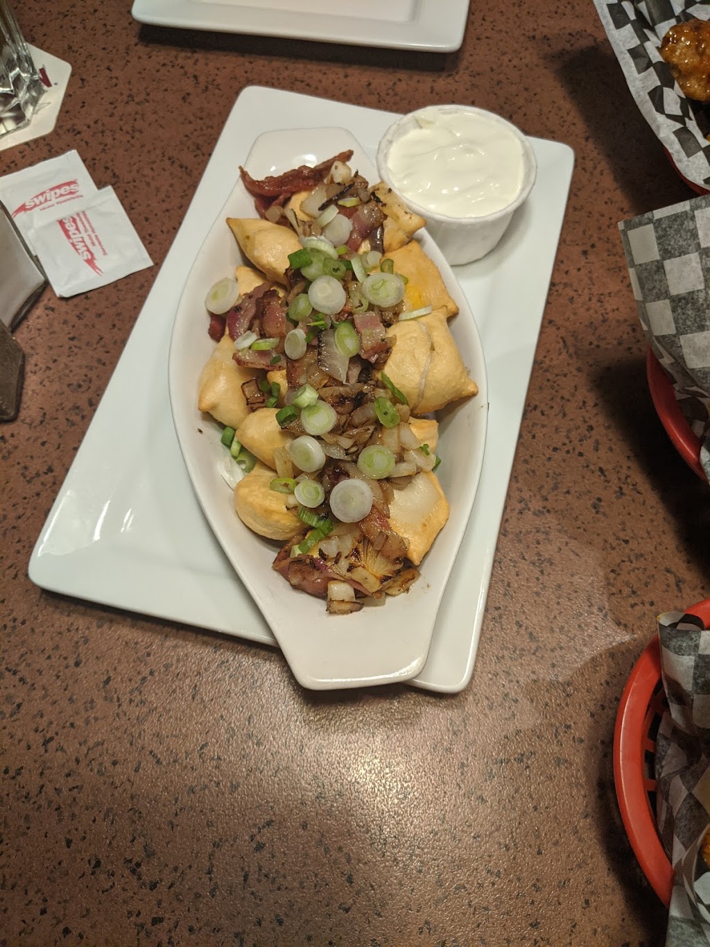The Landing Pub & Liquor Store | 5449 Ladner Trunk Rd, Delta, BC V4K 1W6, Canada | Phone: (604) 946-2038