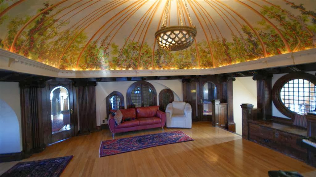 Keyhole Castle Bed and Breakfast | 1925 1 Ave E, Prince Albert, SK S6V 4V6, Canada | Phone: (306) 763-3321
