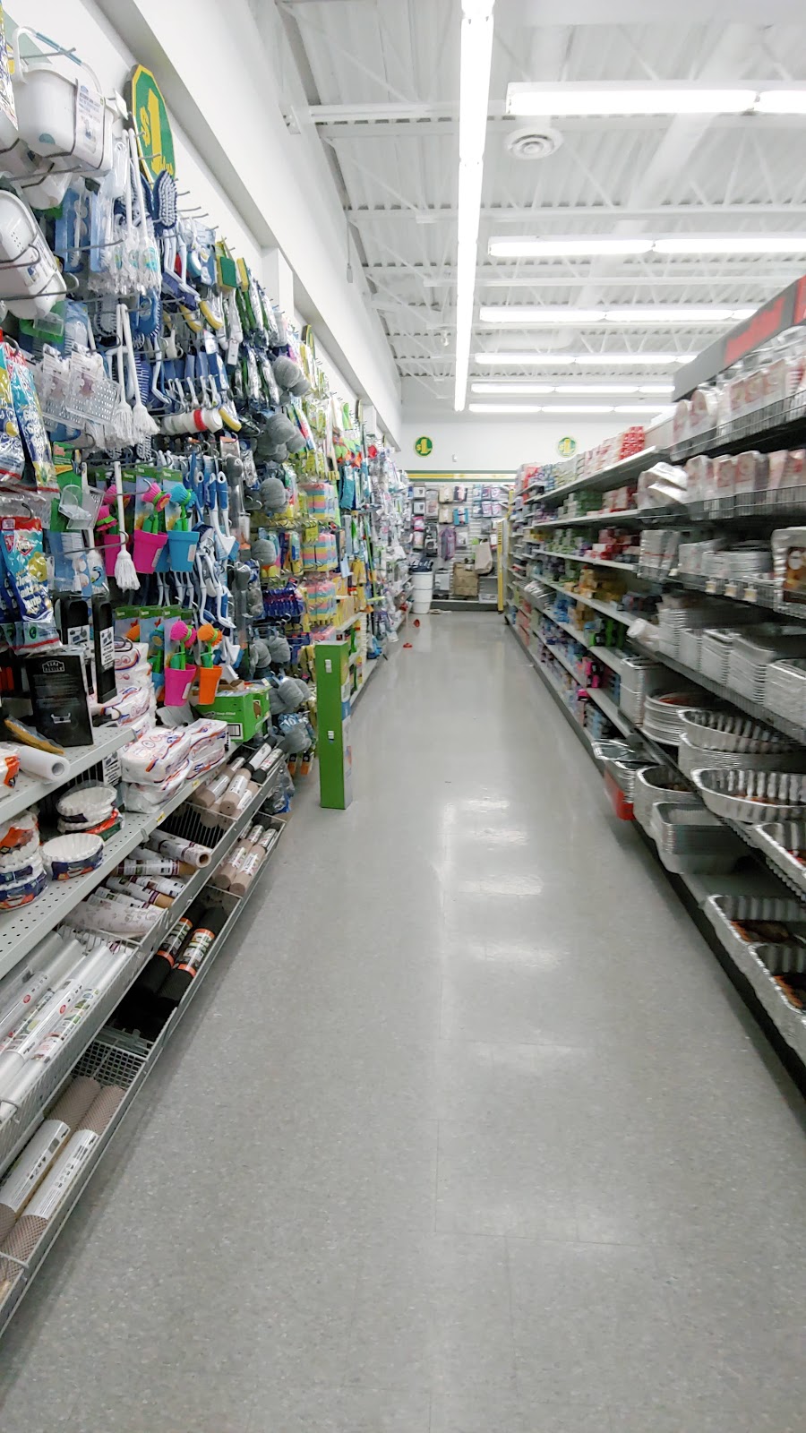 Dollarama | 1620-1624 Wilson Avenue York Sheridan Mall, North York, ON M3L 1B2, Canada | Phone: (416) 245-4220