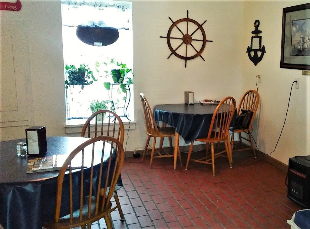 Lakeside Pizza & Wings | 9503, 104 Bartlett Rd, Sackets Harbor, NY 13685, USA | Phone: (315) 646-2000