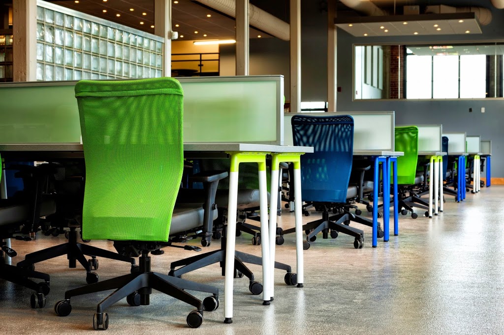 Digihub Shawinigan | 1250 Avenue de la Station, Shawinigan, QC G9N 8K9, Canada | Phone: (819) 556-0389