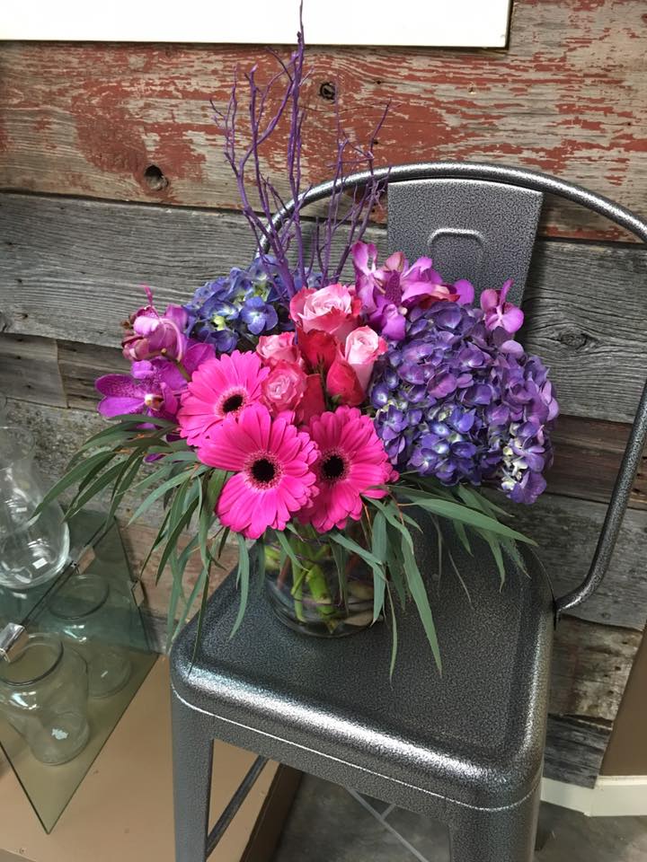 Pretty Little Flowers | 20 McLeod Ave #2a, Spruce Grove, AB T7X 3Y1, Canada | Phone: (780) 962-4771
