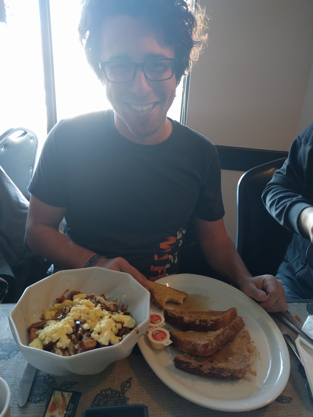 Moorefield Diner | 42 McGivern St, Moorefield, ON N0G 2K0, Canada | Phone: (519) 638-0413