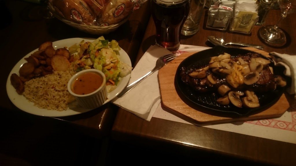 Resto Château St-Césaire | 1011-1015 QC-112, Saint-Césaire, QC J0L 1T0, Canada | Phone: (450) 947-1300
