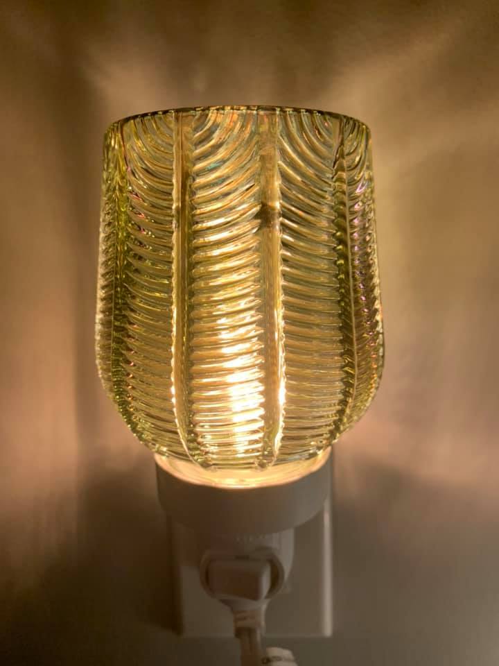 Angela Crawford, Independent Scentsy Consultant | 10 Emily St, Paris, ON N3L 1N5, Canada | Phone: (226) 802-9416