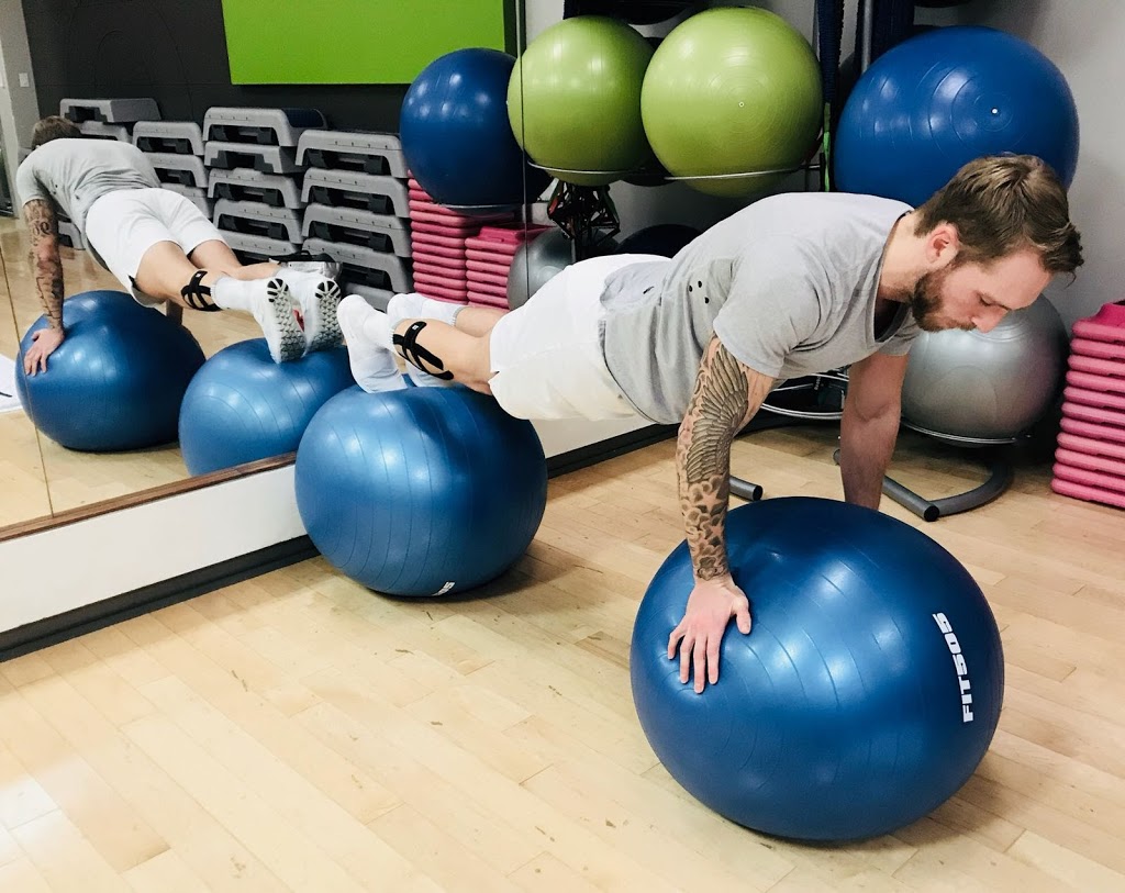 One Health Clubs | 2021 Cliff Rd, Mississauga, ON L5A 3N7, Canada | Phone: (905) 275-0610