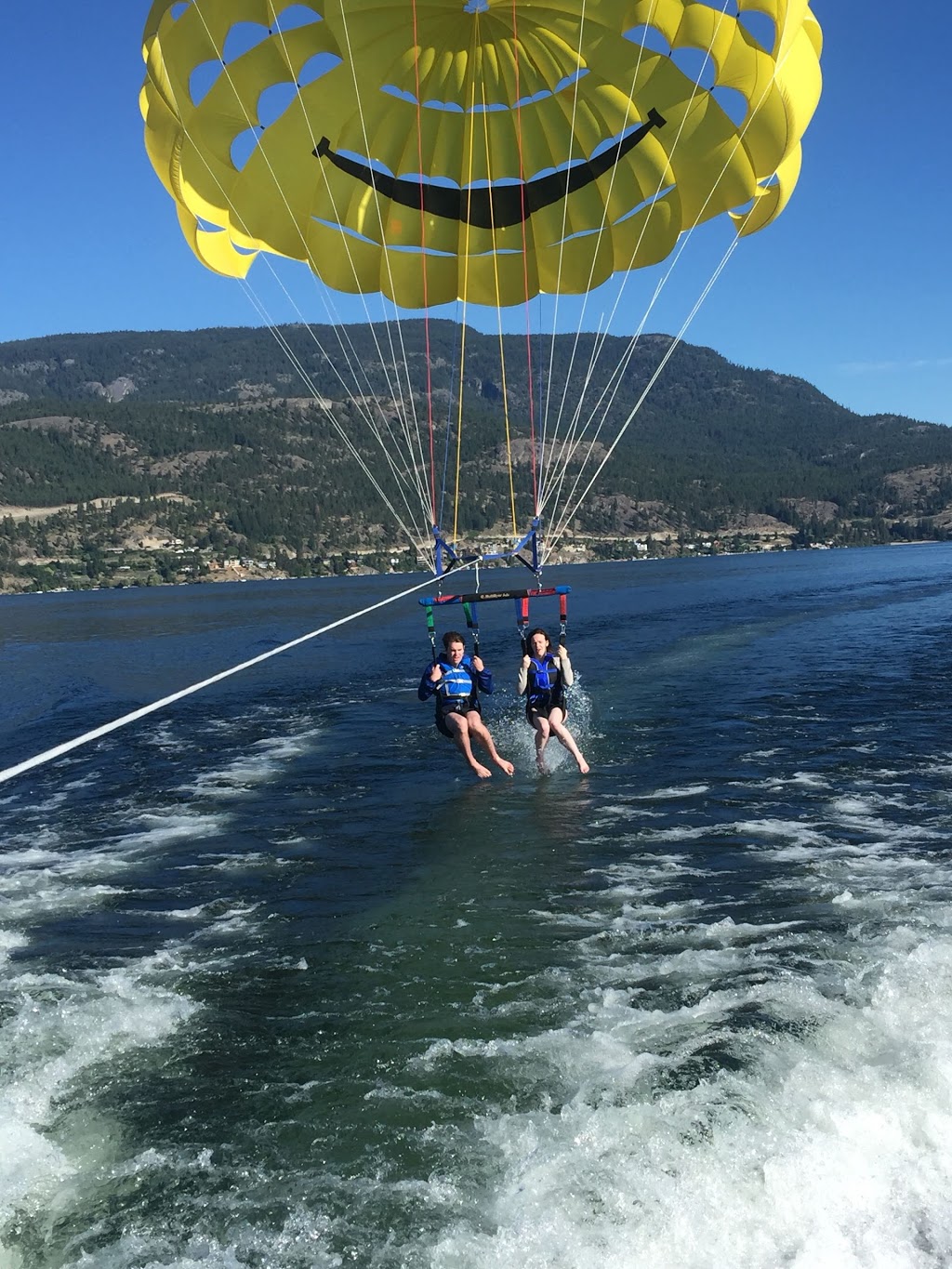 Eldorado Parasail | 501 Cook Rd, Kelowna, BC V1W 3G9, Canada | Phone: (778) 215-2628