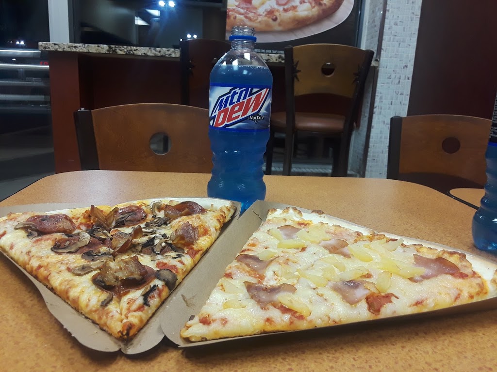 Pizzaville | 960 Southdown Rd, Mississauga, ON L5J 2Y4, Canada | Phone: (416) 736-3636
