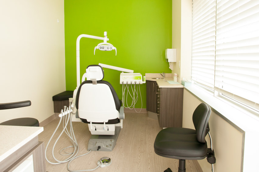 Applebay Family Dental | 6874 Kalar Rd #2, Niagara Falls, ON L2H 2T3, Canada | Phone: (905) 357-7700