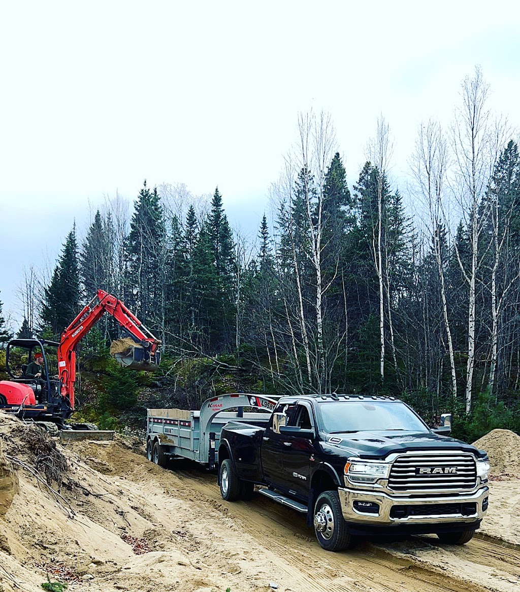 Gravexco Excavation | 151 Av. de la Montagne, Saint-Tite-des-Caps, QC G0A 4J0, Canada | Phone: (418) 569-7472