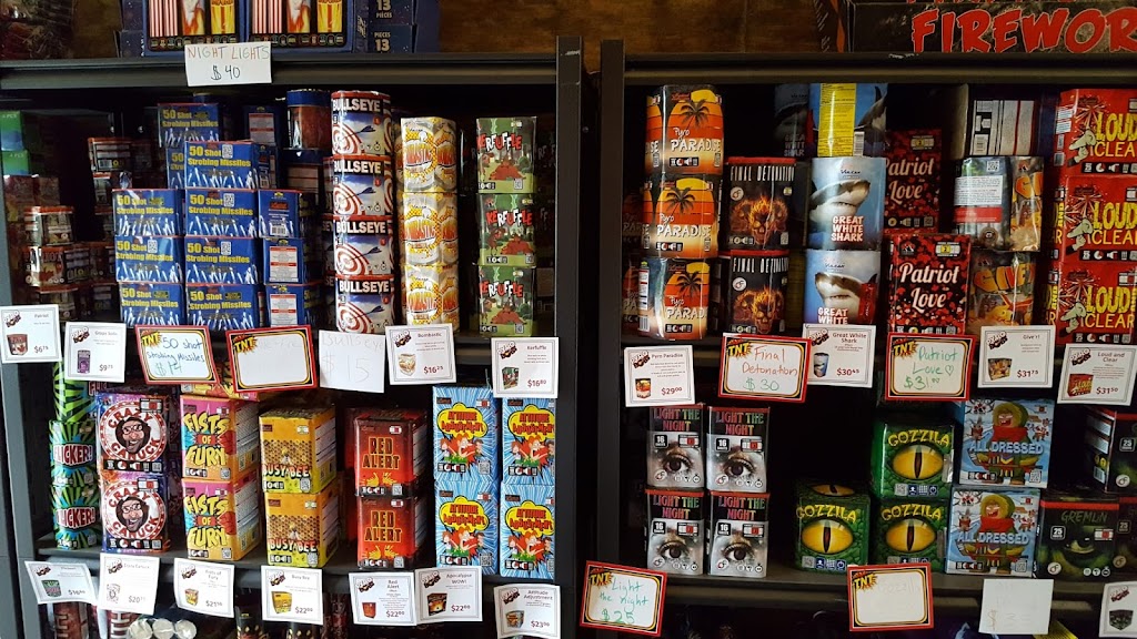 Pyrobobs Fireworks | 1442 Baseline Rd, Ottawa, ON K2C 0B2, Canada | Phone: (888) 585-7976