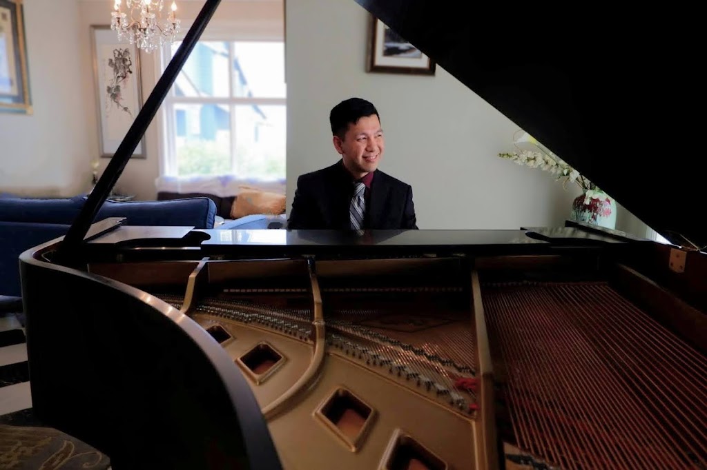 Jonathan Lis Piano Studio | 3088 Francis Rd #26, Richmond, BC V7C 5V9, Canada | Phone: (604) 351-9069