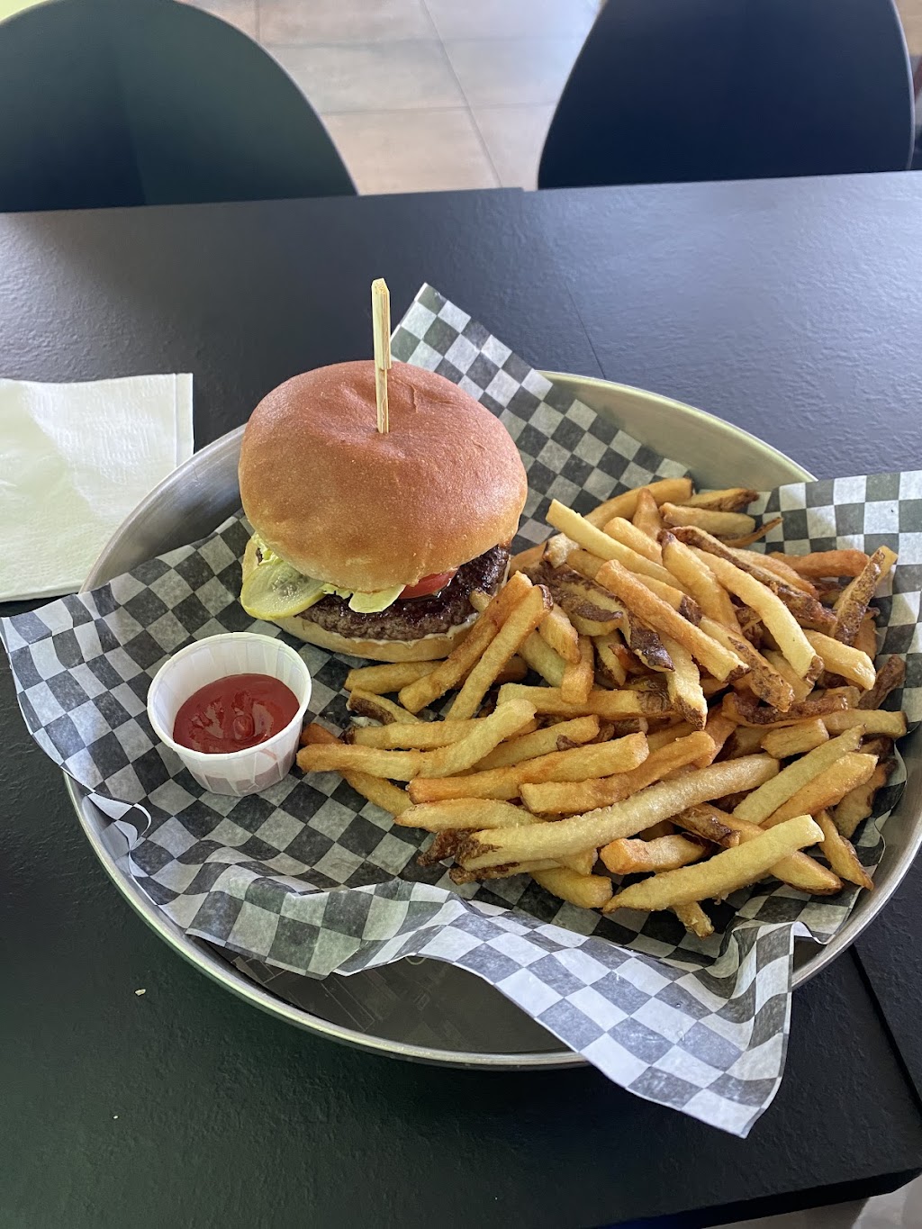 South St. Burger | 3010 26 Ave S, Lethbridge, AB T1J 0A4, Canada | Phone: (825) 399-2761
