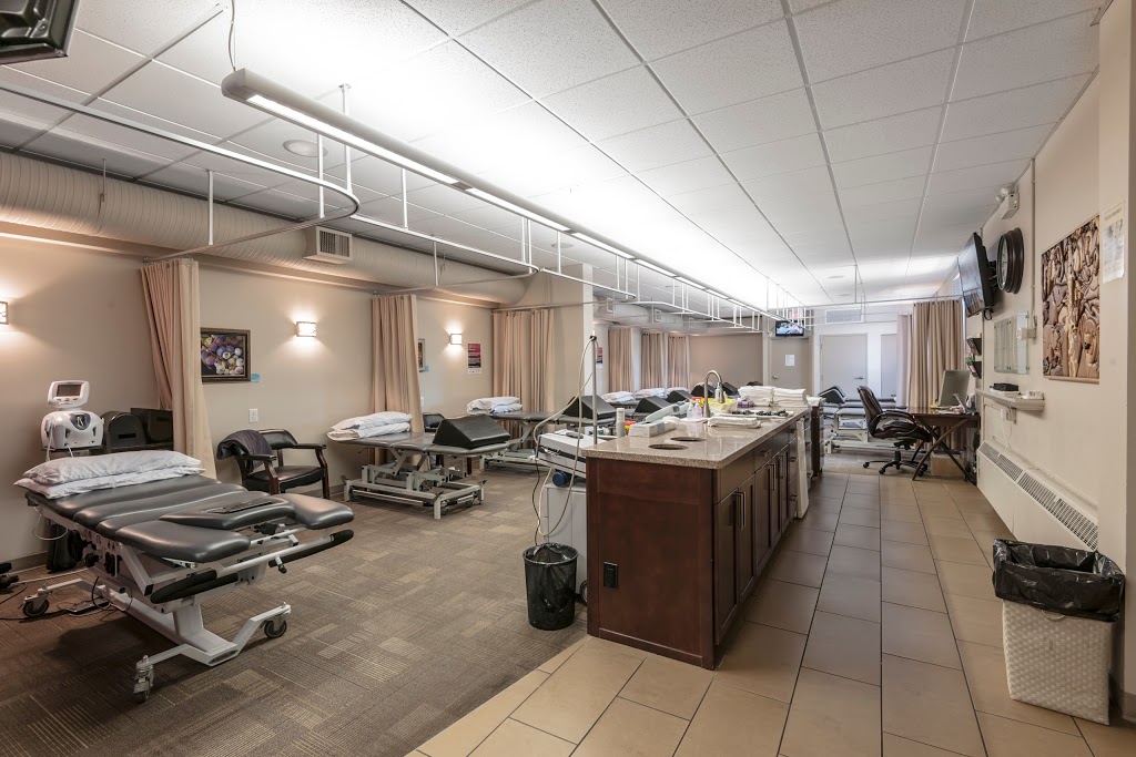 Leading Edge Physiotherapy | Royal Glenora Club, 11160 River Valley Rd NW, Edmonton, AB T5K 1L4, Canada | Phone: (780) 761-1160