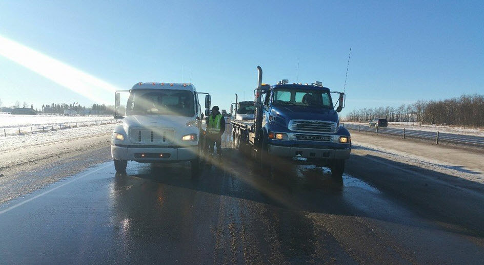 Hookers Towing & Transport | 2-5112 47 Ave, Innisfail, AB T4G 1P8, Canada | Phone: (403) 227-0306