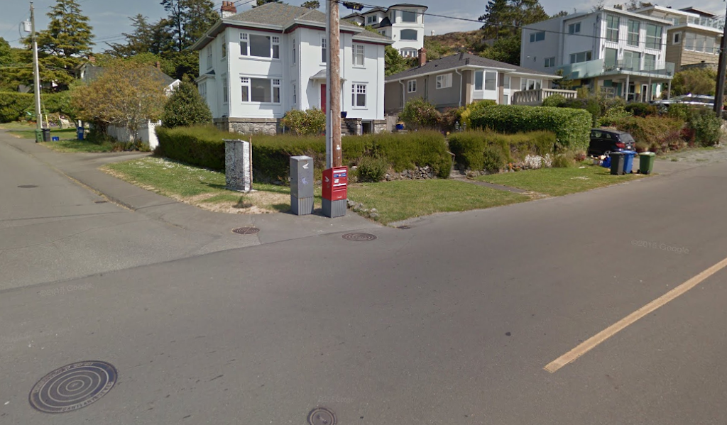 Canada Post mailbox | Oak Bay, BC V8S 2M5, Canada