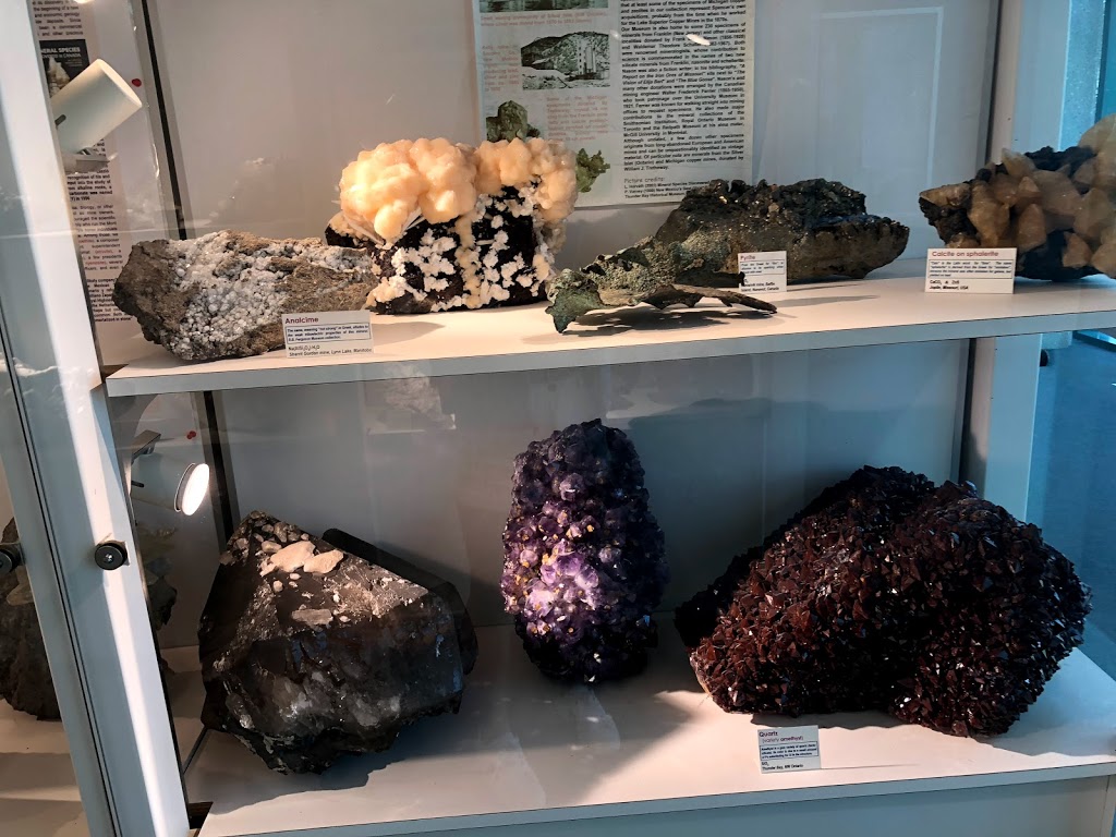 Robert B. Ferguson Museum of Mineralogy | 125 Dysart Rd, Winnipeg, MB R3T 2M7, Canada | Phone: (204) 474-9371