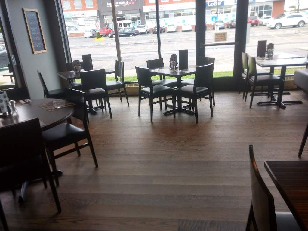 Rôtisserie St-Hubert | 1108 Bd Albiny Paquette, Mont-Laurier, QC J9L 1M5, Canada | Phone: (819) 623-4040