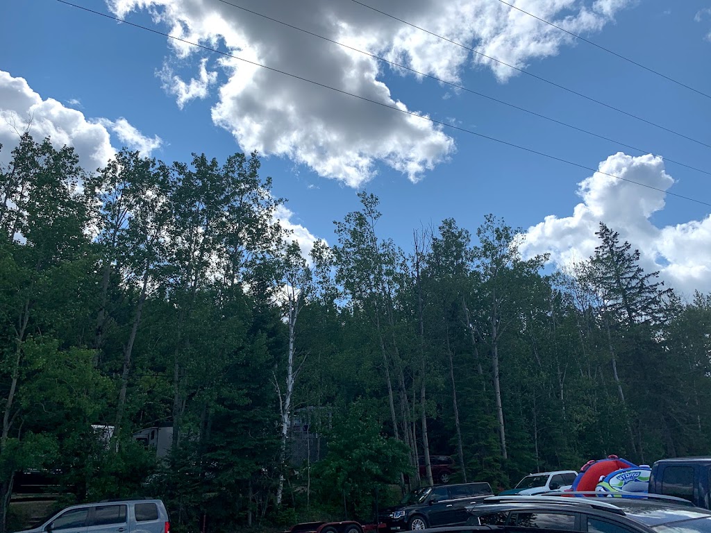 Crescent Beach Cottages | 700 West Hawk blvd., Whiteshell, MB R0E 2H0, Canada | Phone: (204) 349-2214