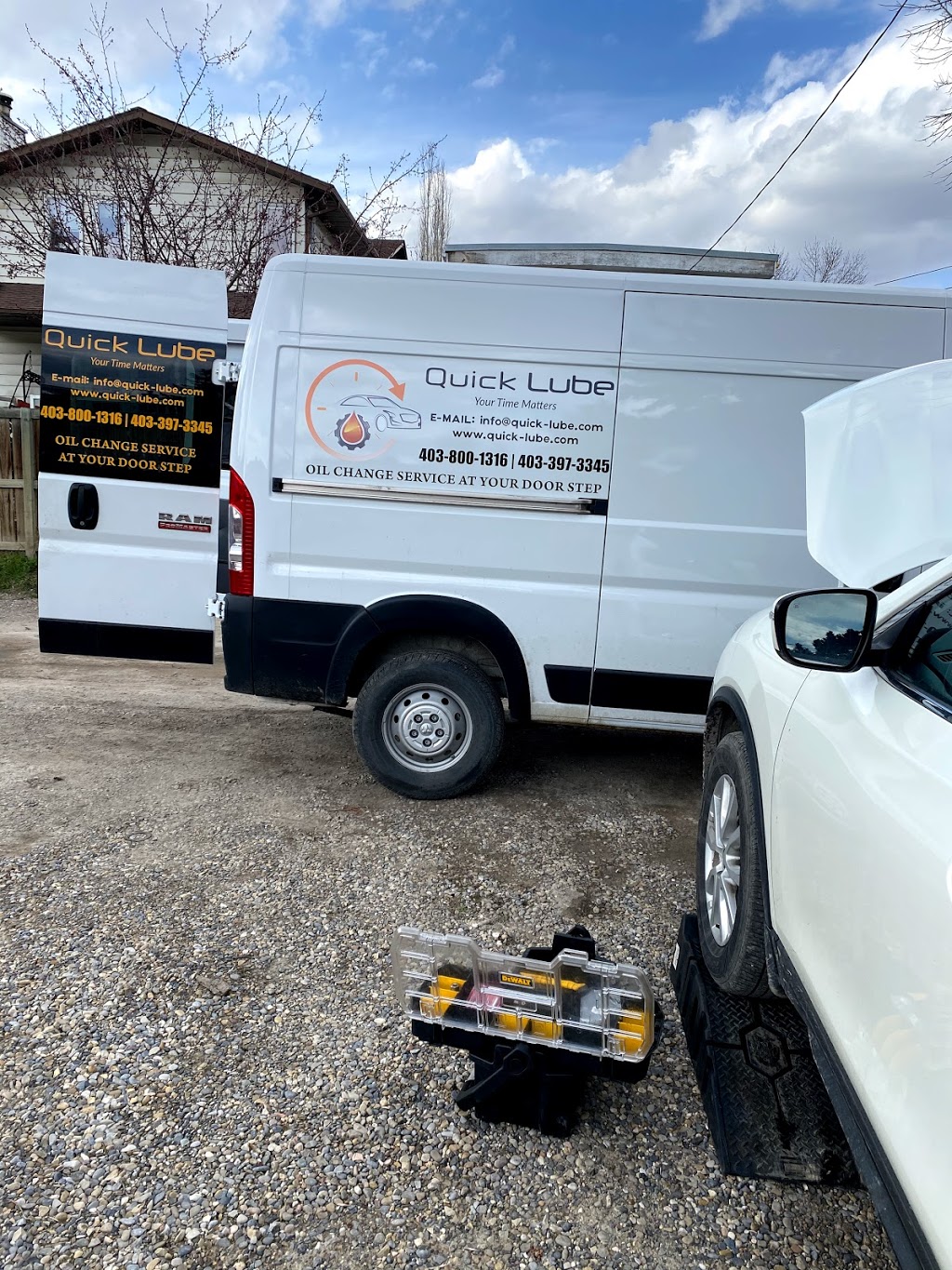 Quick Lube- Mobile Oil Change Service | 939 Carrington Blvd NW, Calgary, AB T3P 1L7, Canada | Phone: (403) 800-1316