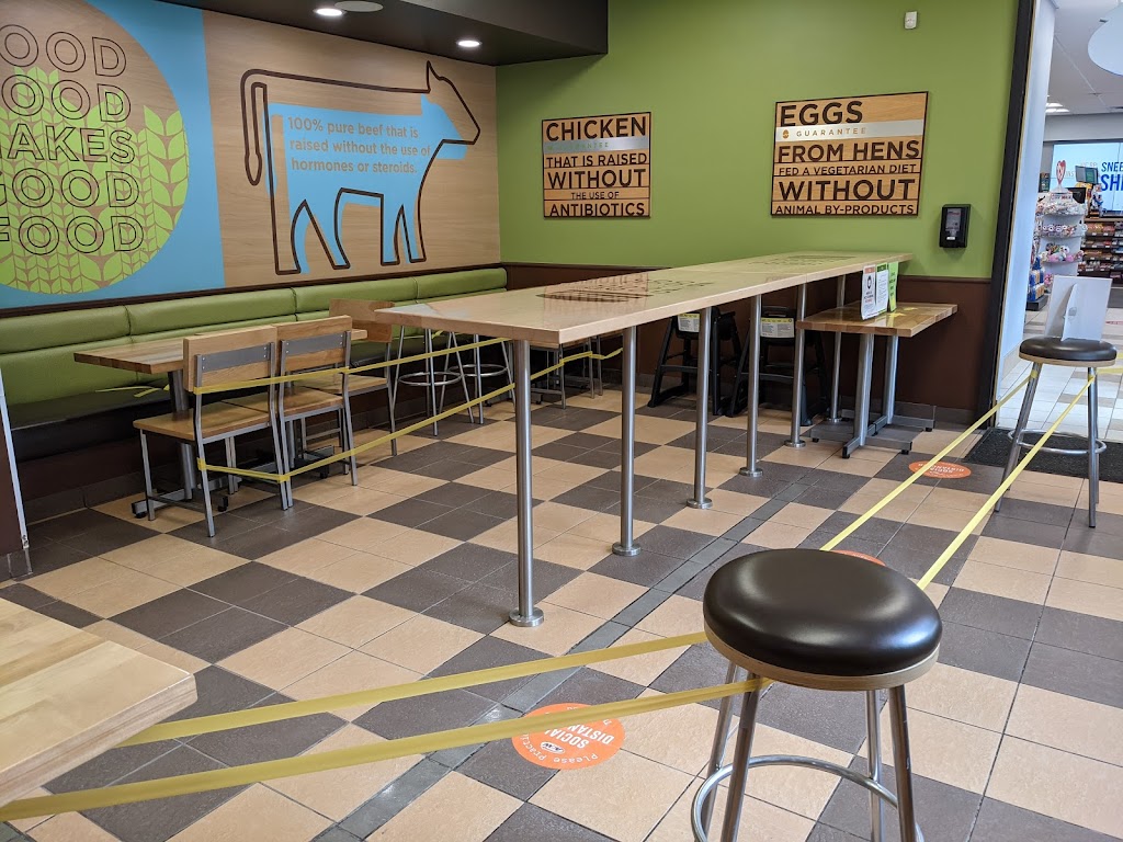 A&W Canada | 15233 20 Ave, Frank, AB T0K 0E0, Canada | Phone: (403) 564-4381