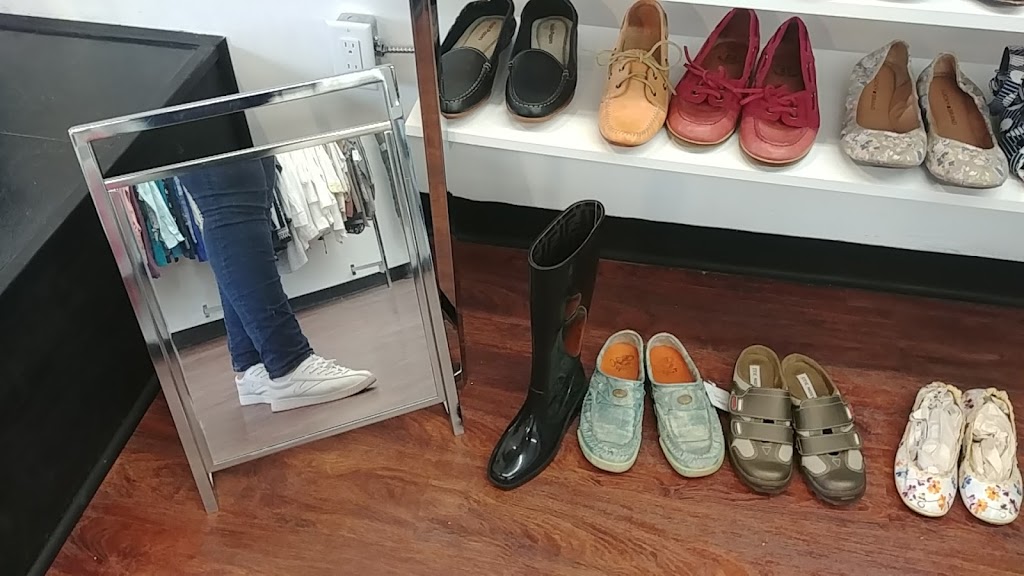 Hello Again | 728 Belmont Ave W, Kitchener, ON N2M 1P2, Canada | Phone: (519) 749-8167