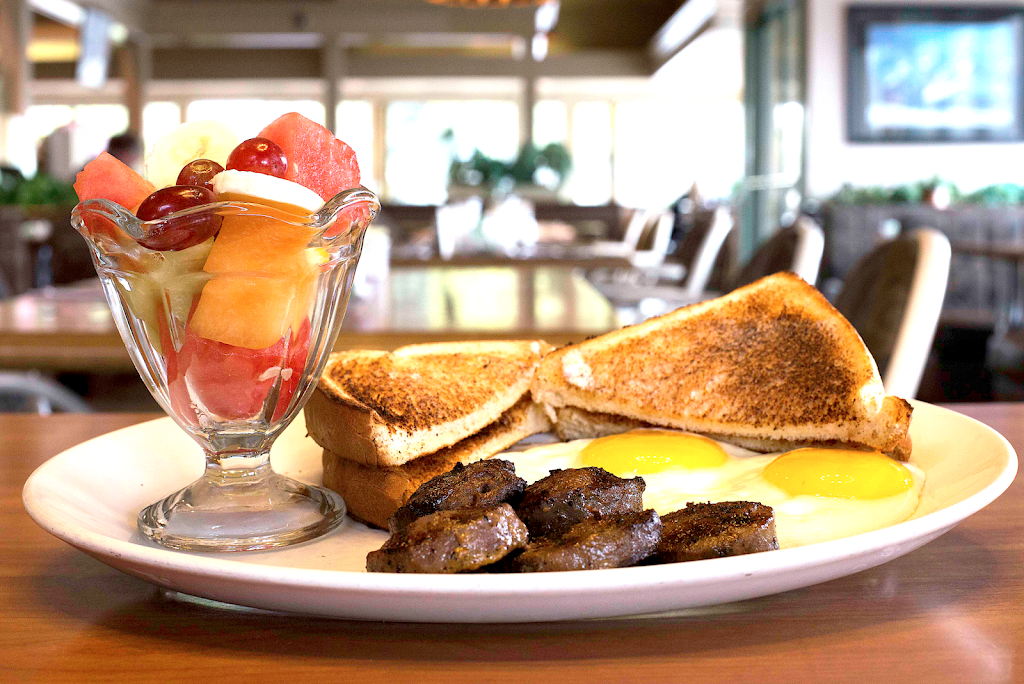 Phils Restaurants | 2312 16 Ave NW, Calgary, AB T2M 0M5, Canada | Phone: (403) 284-9696