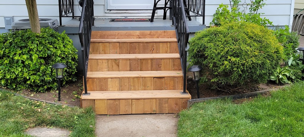 Darling Decks | 46 Bond St, London, ON N6C 1W3, Canada | Phone: (519) 902-6513