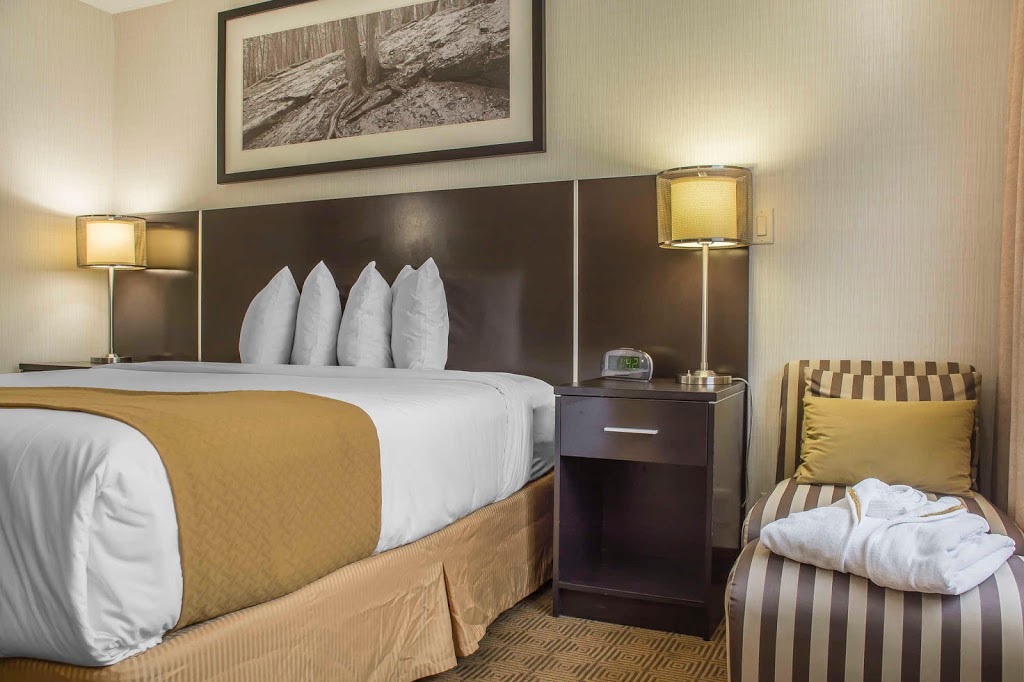 Quality Hotel | 950 Walkers Line, Burlington, ON L7N 2G2, Canada | Phone: (905) 639-9290