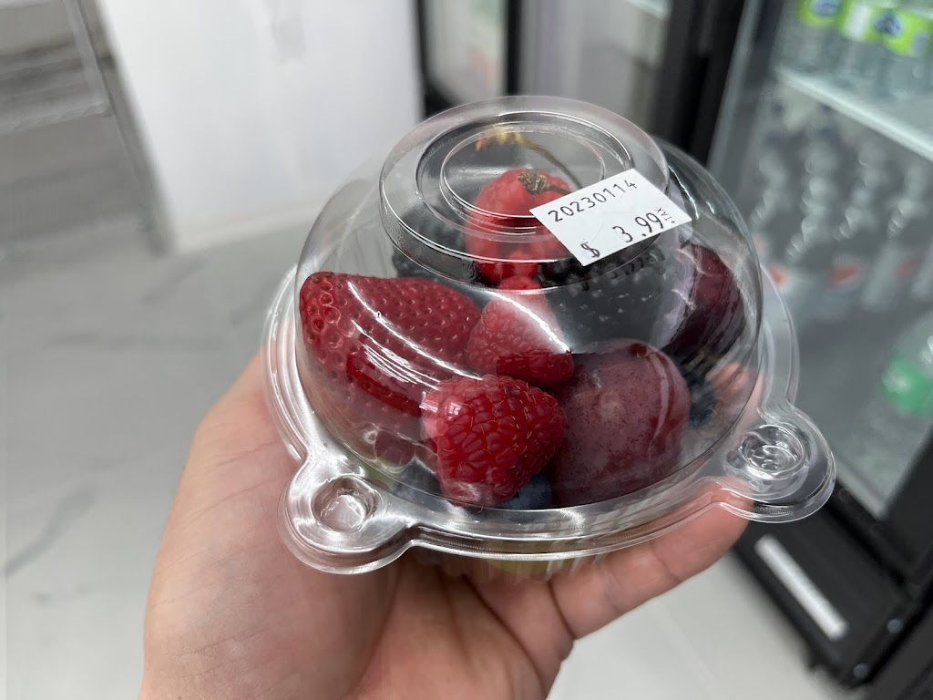 Sans soucis gourmet | 2500 Rue Moreau, Montréal, QC H1W 2M8, Canada | Phone: (514) 568-0088