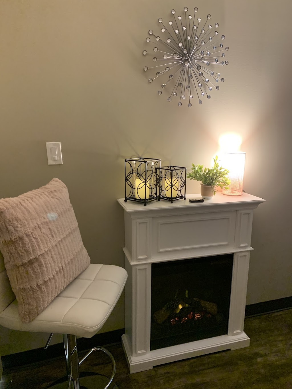 Bombshell Studio | 169 Front St unit b, Sturgeon Falls, ON P2B 2H9, Canada | Phone: (705) 492-9567
