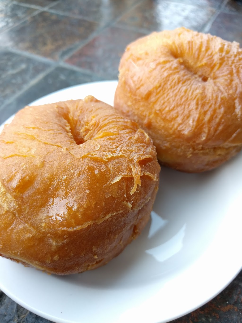 Honey Doughnuts & Goodies | 4373 Gallant Ave, North Vancouver, BC V7G 1L1, Canada | Phone: (604) 929-4988