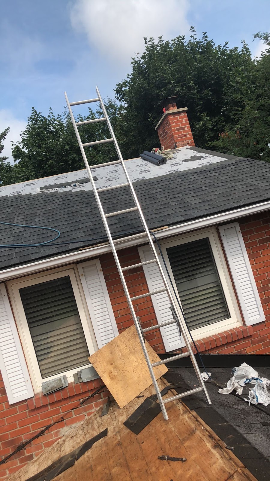 Iilyas’s construction and restoration experts | 522 Wansbrough Way, Shelburne, ON L9V 2S8, Canada | Phone: (437) 869-4981